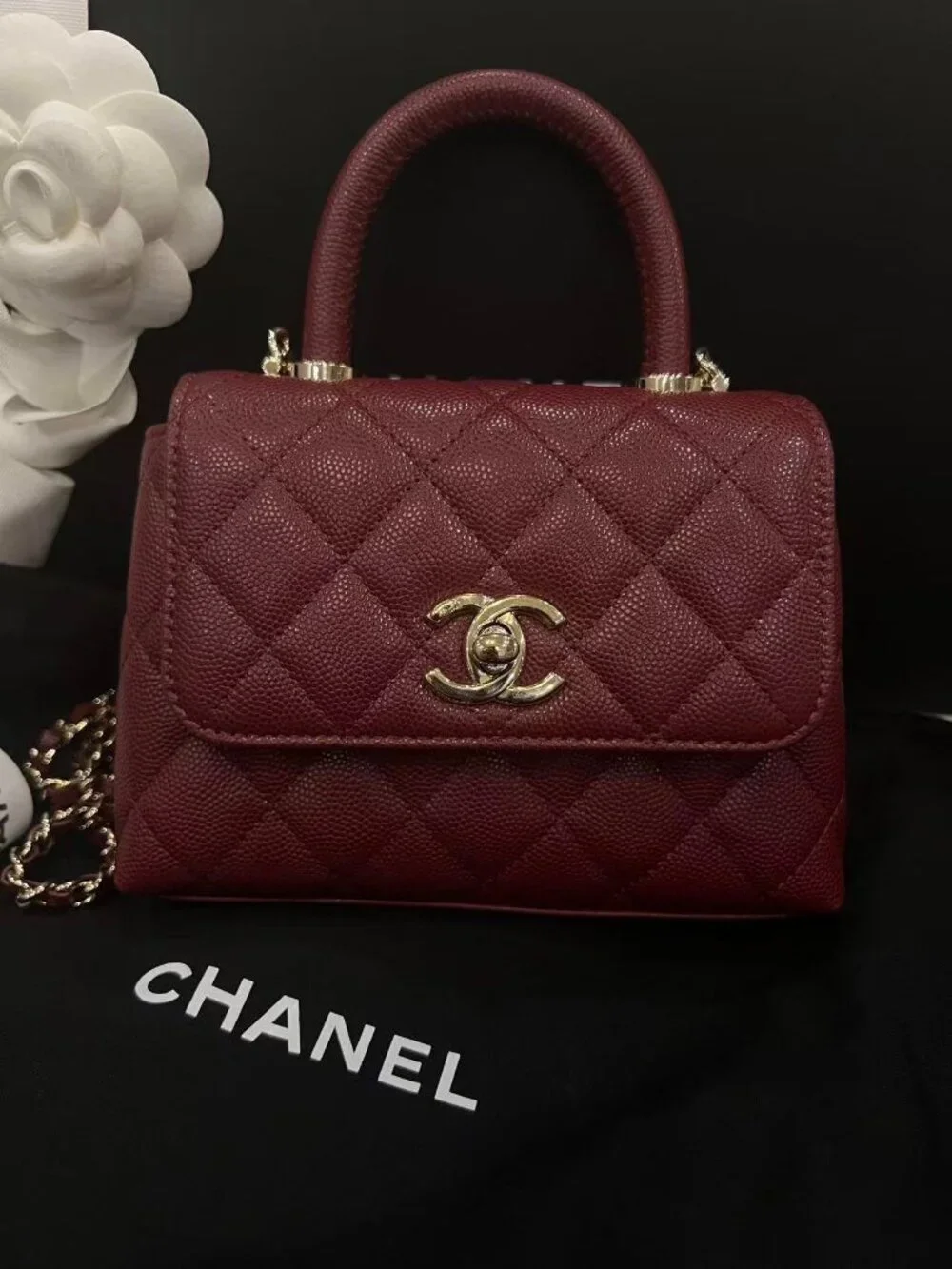 Classic CHANEL bag: A Stylish and Versatile Choice for Elegance